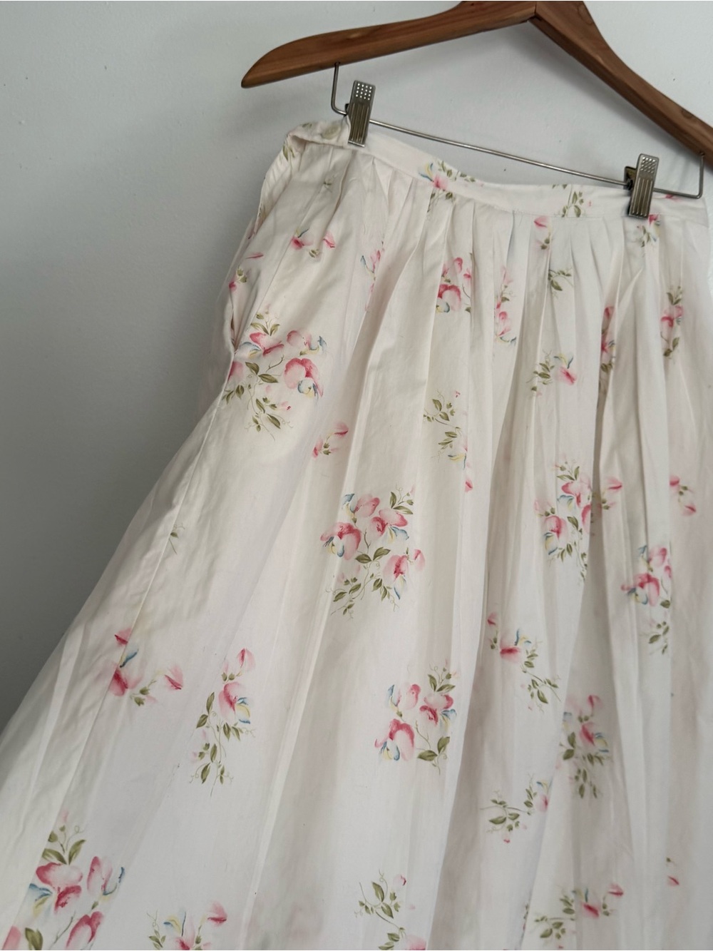 Vintage Ralph Lauren white pleated midi skirt